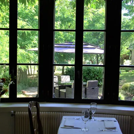 Chateau L'orangerie Panzió 4*