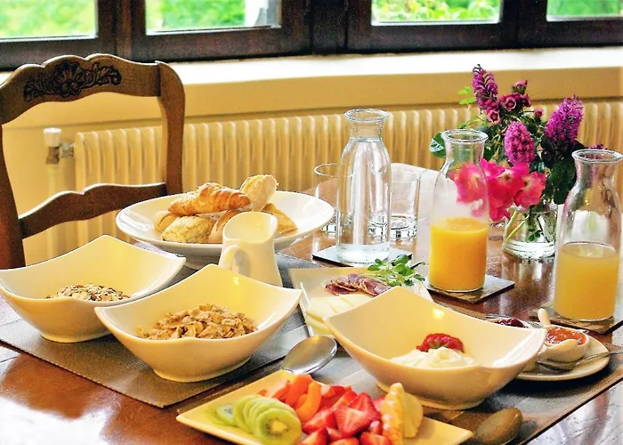 Couette-café Chateau L'orangerie 4*